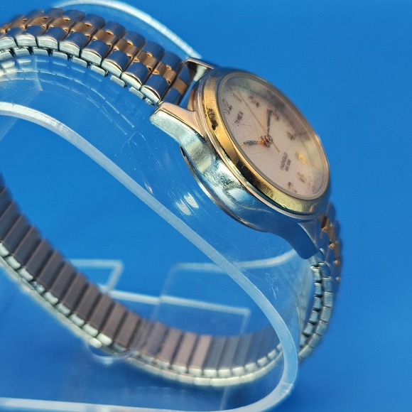 Vintage 2002 Timex Indiglo Real Mother of Pearl Dial 25mm Women\'s Quartz‎ Watch main image 9